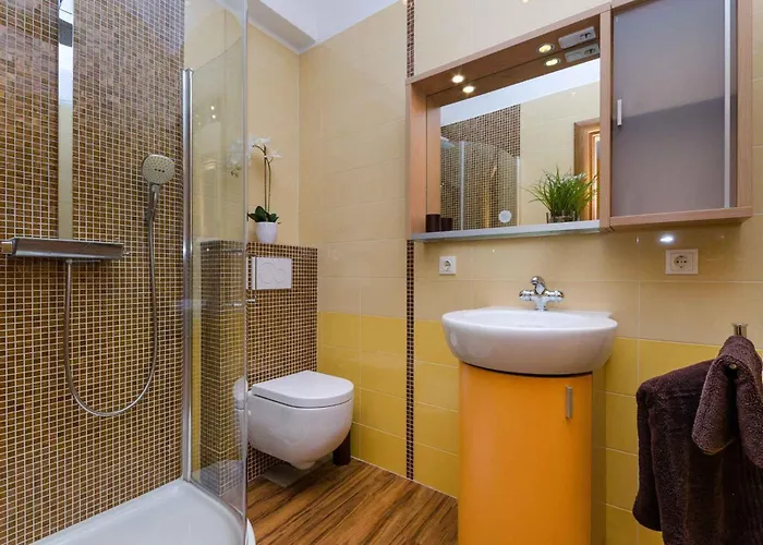 Two-bedroom Near Sea 8 Appartamento Crikvenica