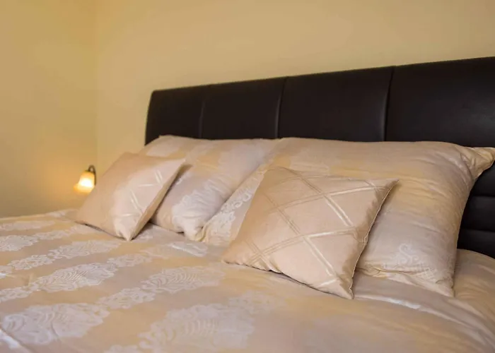 Two-bedroom Near Sea 8 Apartment