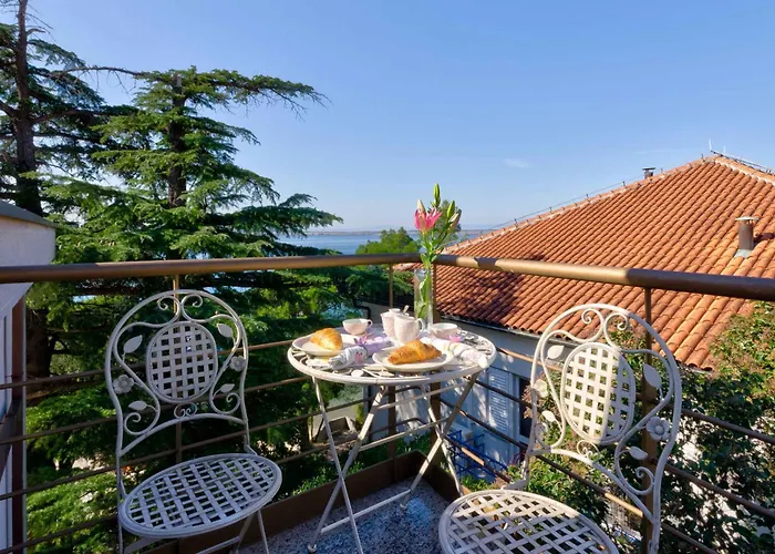 Appartamento Two-bedroom Near Sea 8 *