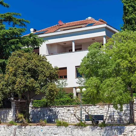 Apartment Two-bedroom Near Sea 8