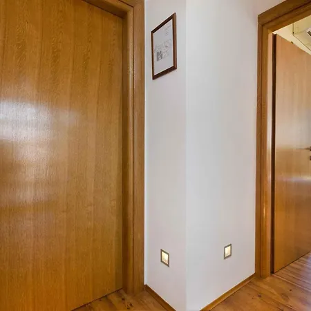 公寓 Two-bedroom Near Sea 8 茨里克韦尼察