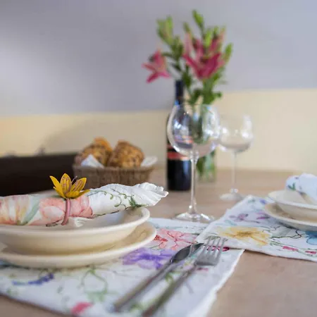 Two-bedroom Near Sea 8 *